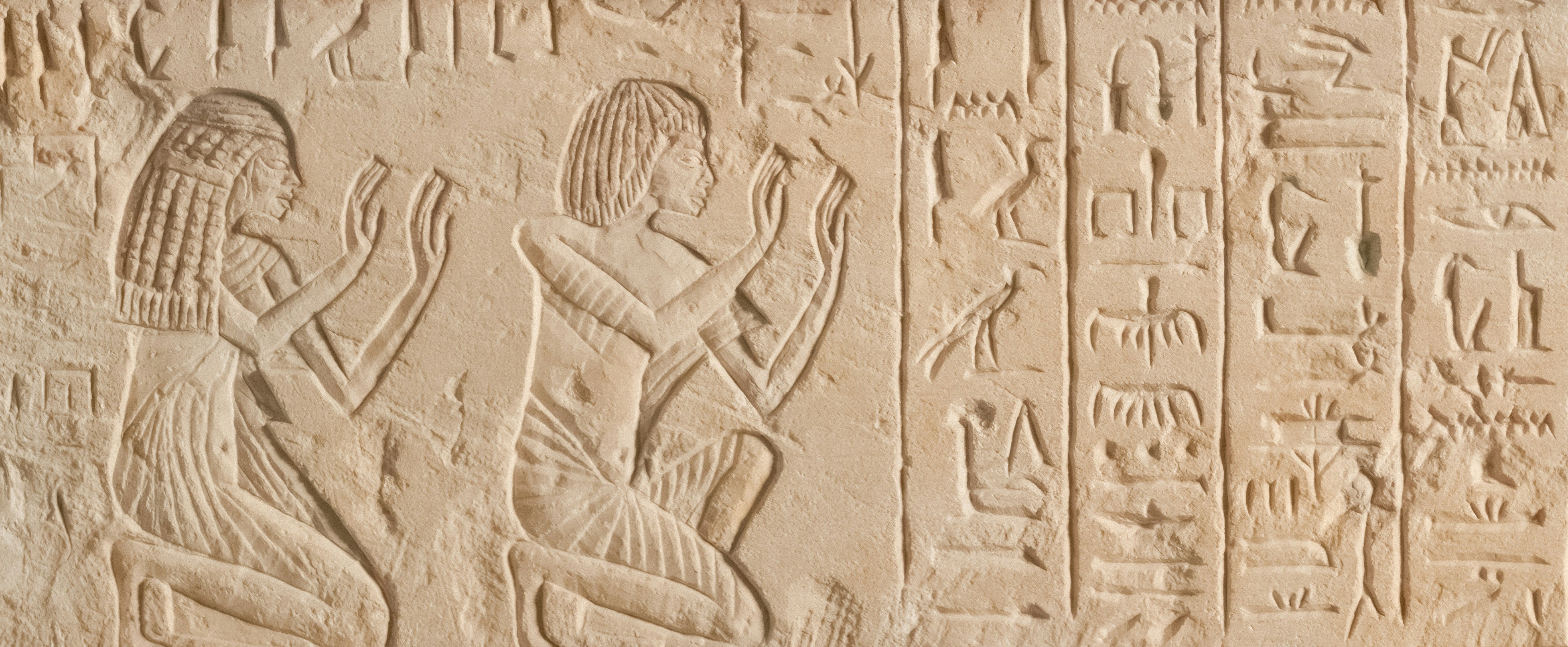 wall with ancient drawings made in ancient egypt